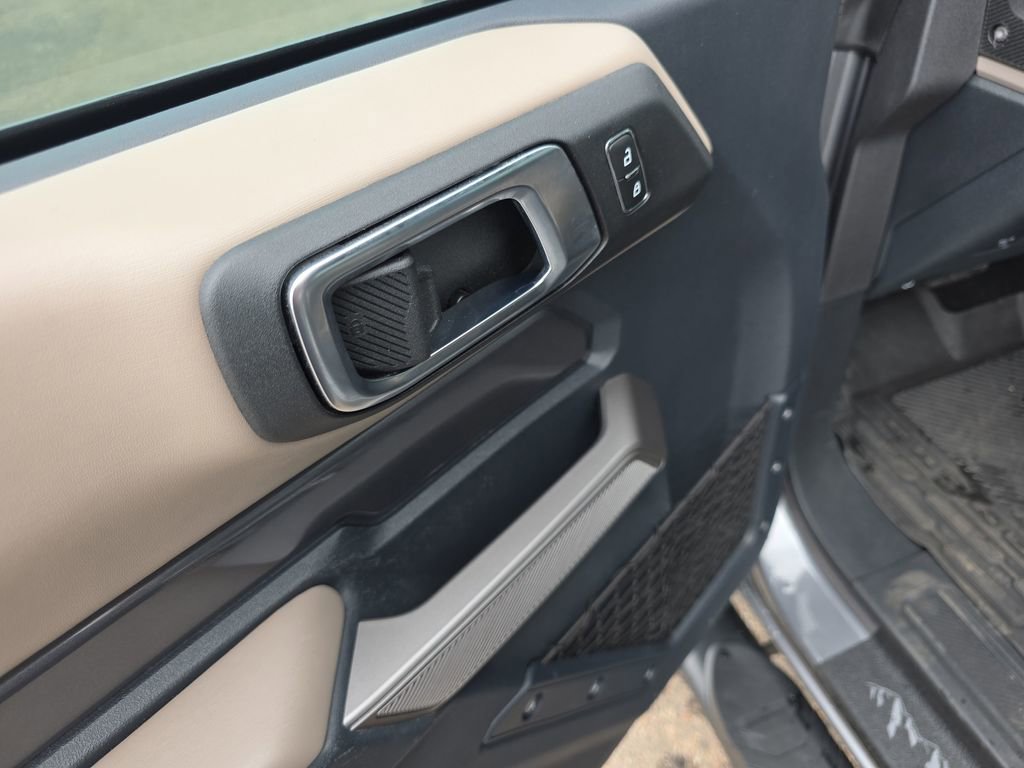 Used 2023 Ford Bronco Wildtrak image 11