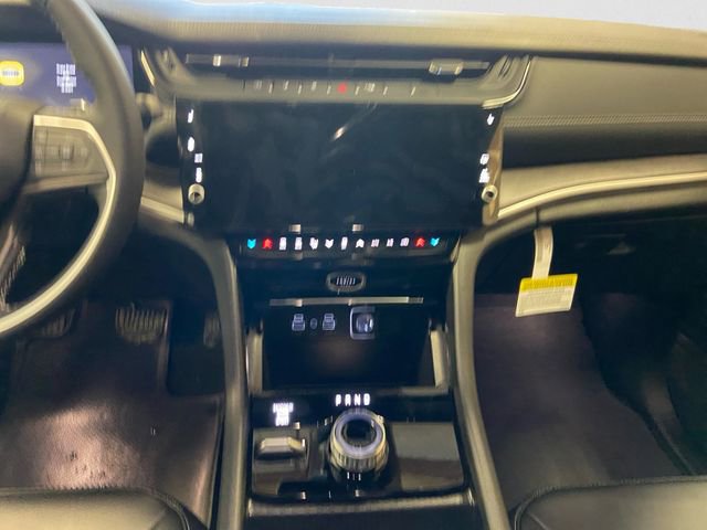 New 2026 Jeep Grand Cherokee Limited image 12