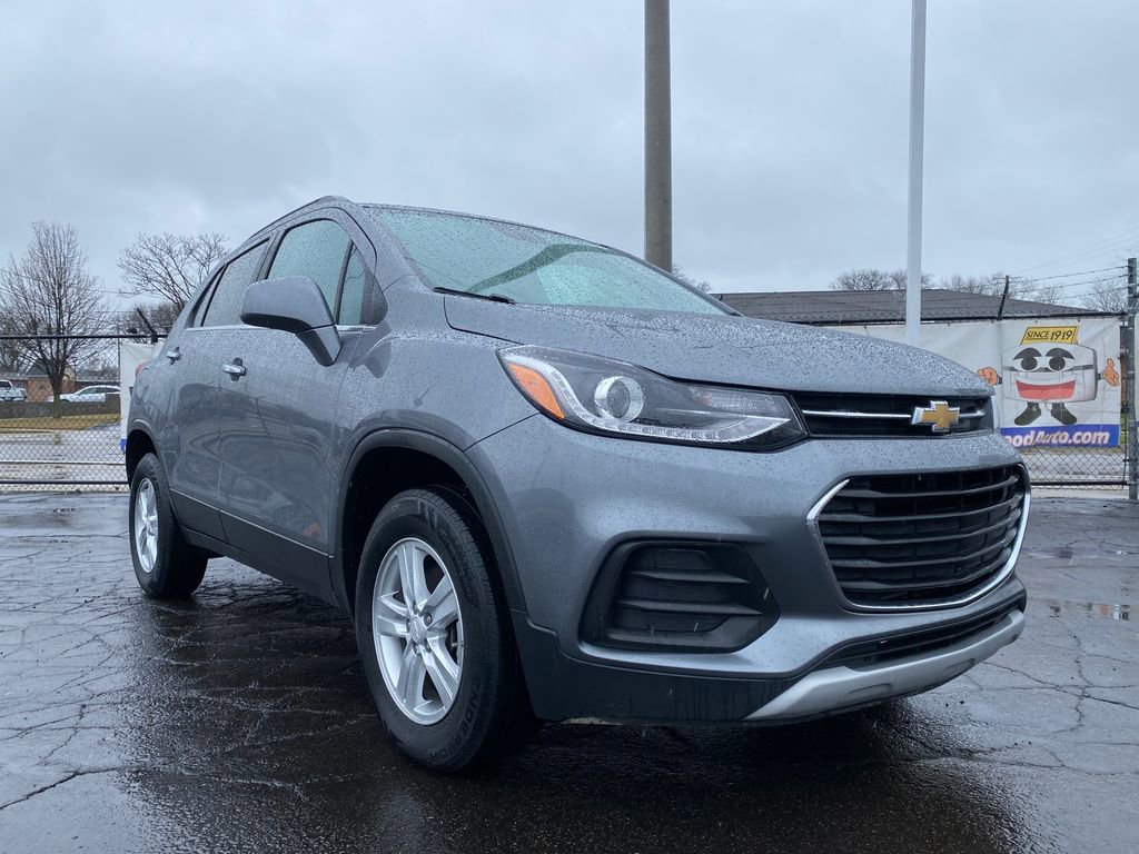Used 2020 Chevrolet Trax LT w/ Driver Confidence Package image 27