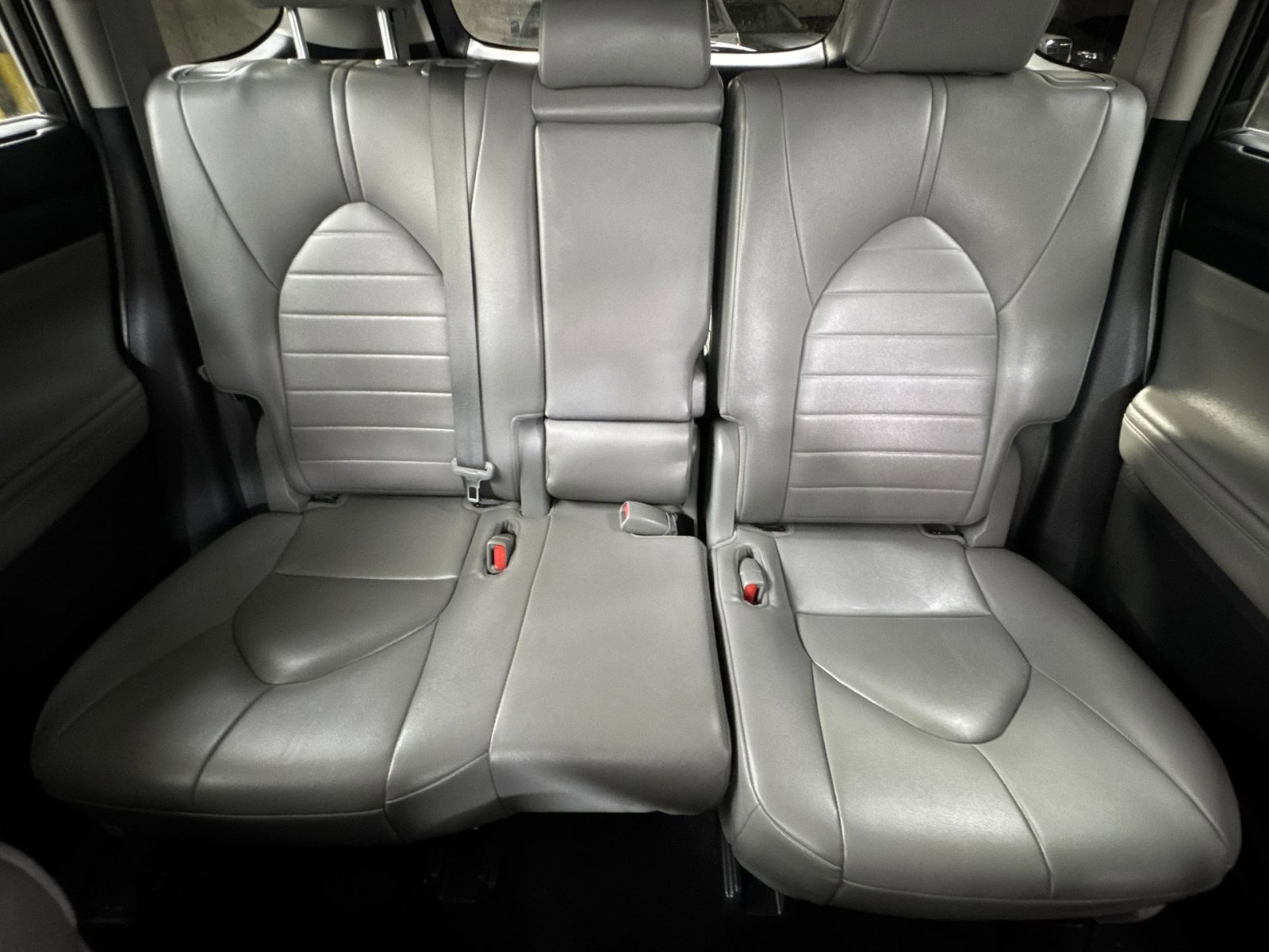 Used 2023 Toyota Highlander XLE FWD image 15