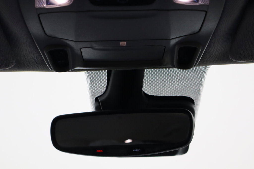 Used 2023 Chrysler Pacifica Limited FWD image 25