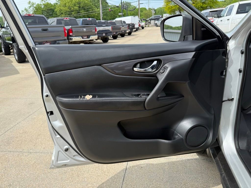 Used 2019 Nissan Rogue S w/ Special Edition Package AWD/4WD image 20