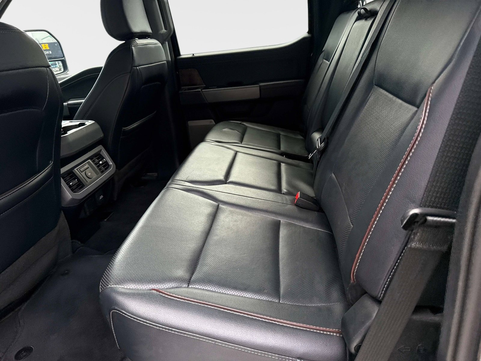 Used 2024 Ford F250 Lariat image 33