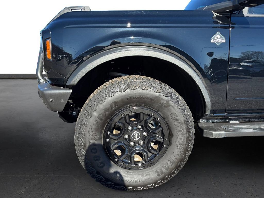 Used 2022 Ford Bronco Outer Banks w/ Sasquatch Package image 13