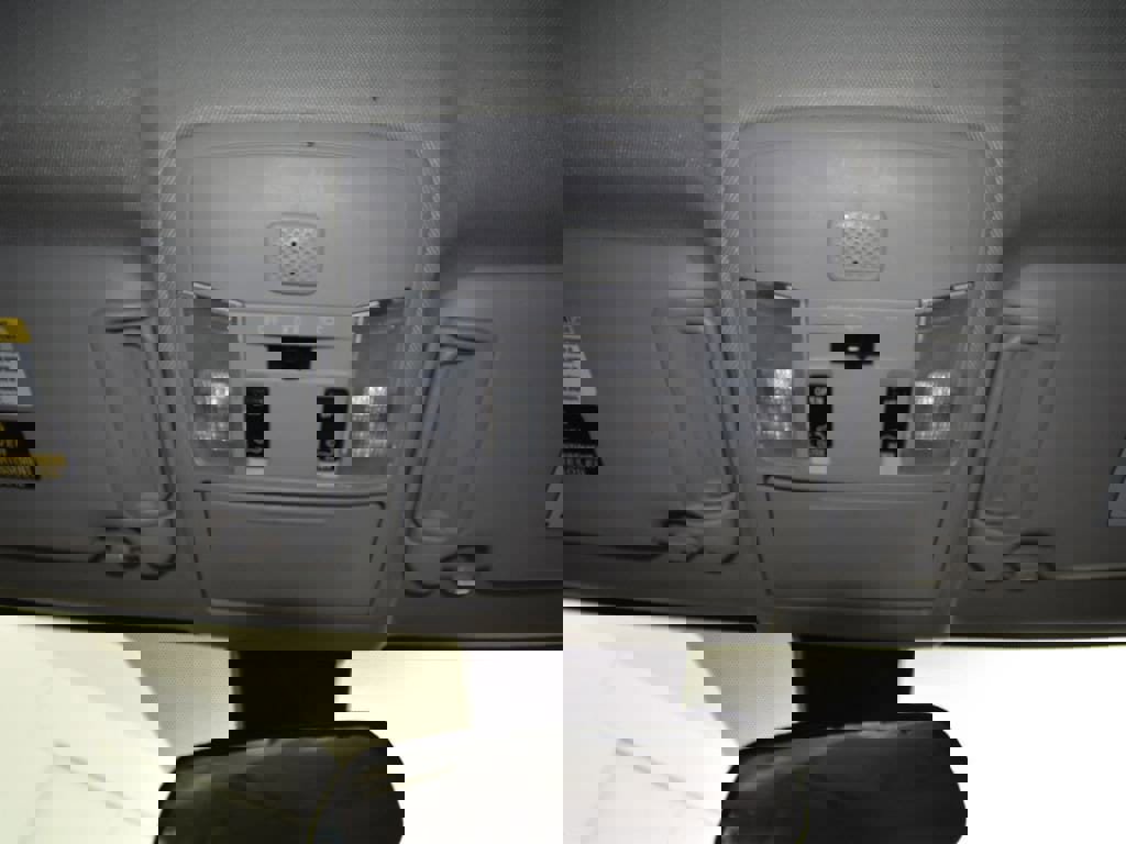 Used 2018 Toyota RAV4 XLE image 23