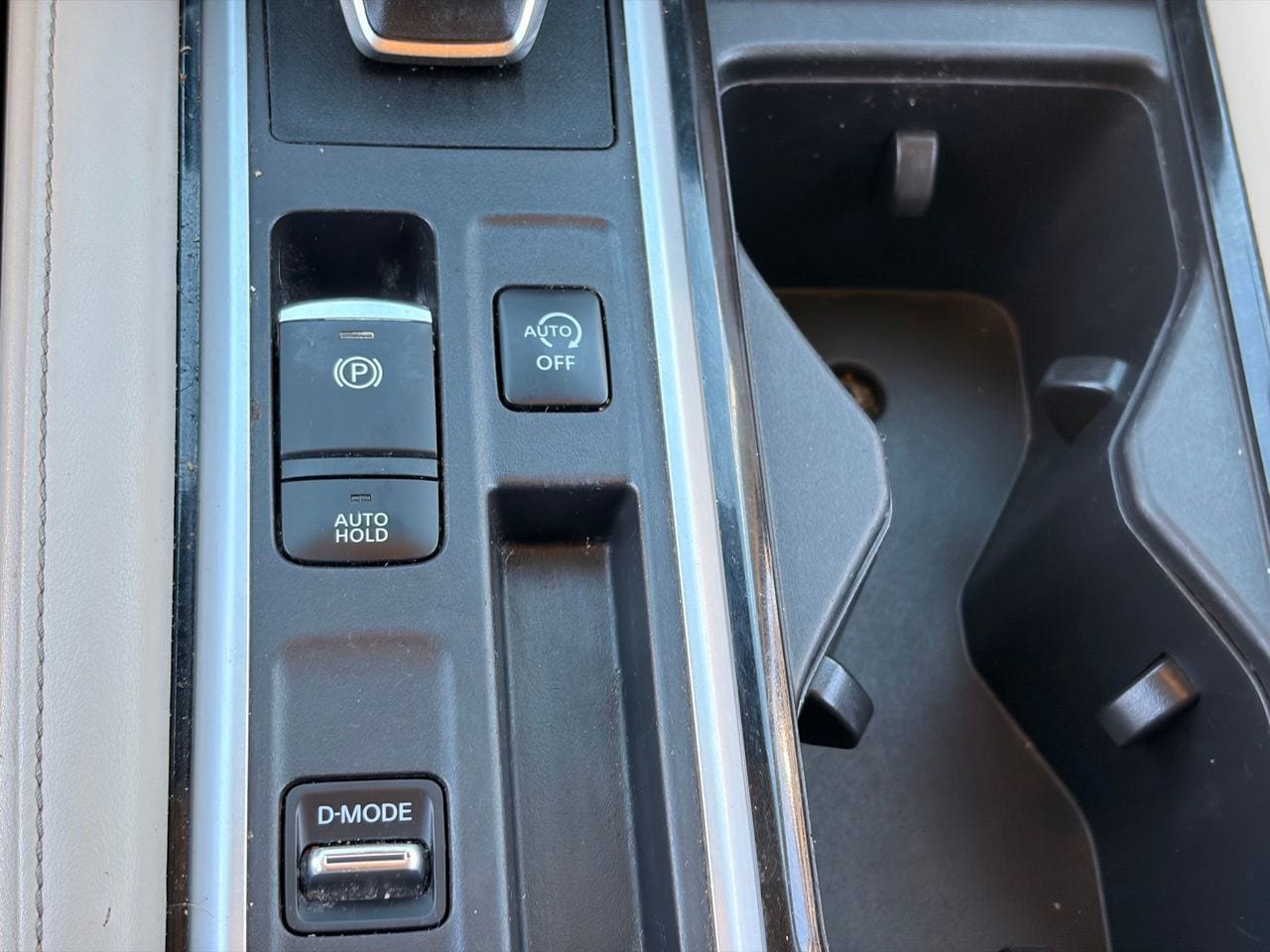 Certified 2022 Nissan Pathfinder SV FWD image 27