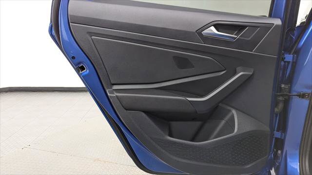 Used 2024 Volkswagen Jetta Sport image 16