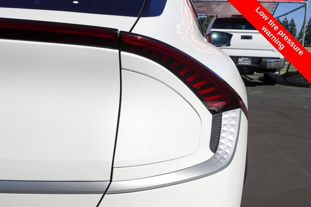 Used 2022 Kia EV6 Light image 7