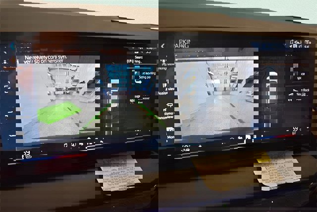 Used 2025 BMW X3 xDrive30i w/ Convenience Package image 8