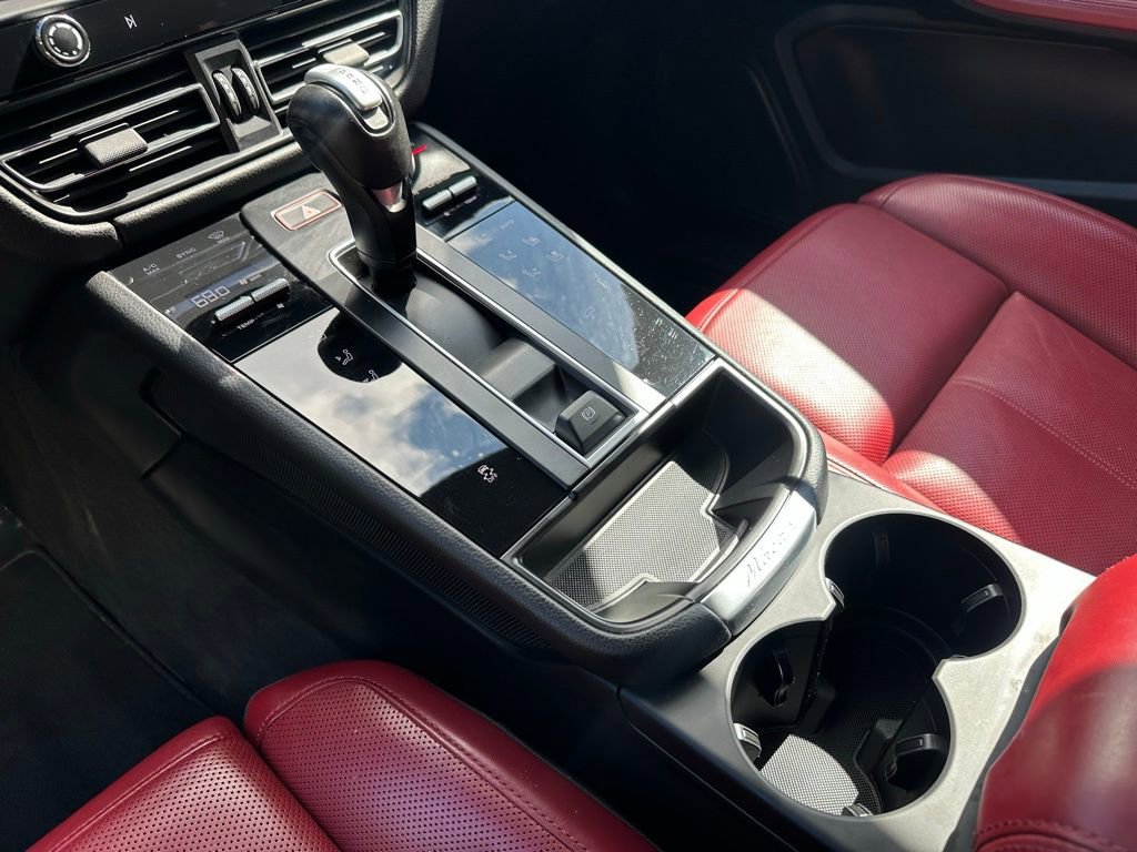 Used 2023 Porsche Macan image 23