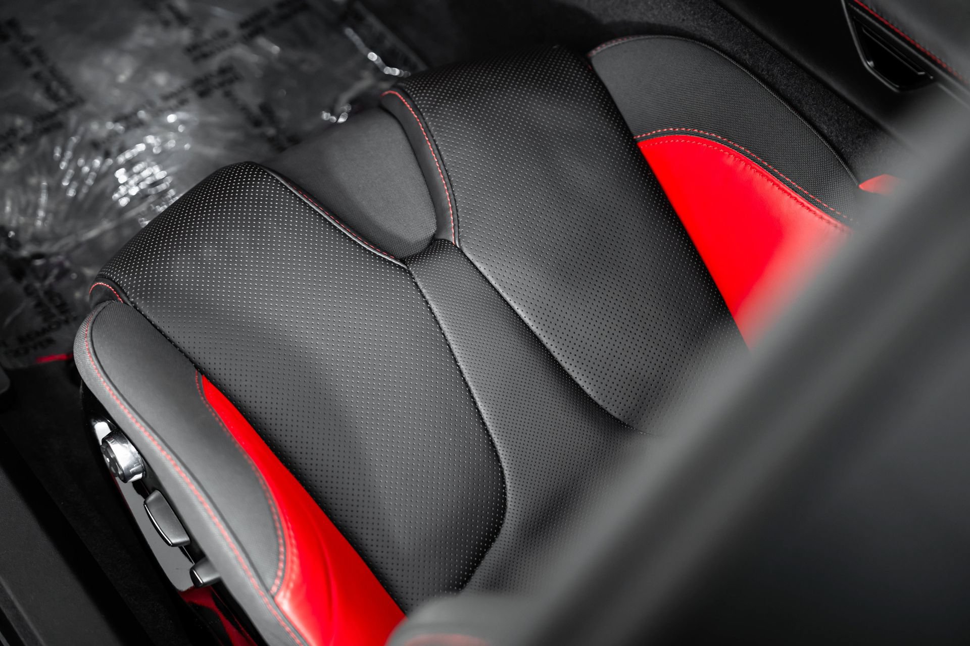 Used 2024 Chevrolet Corvette Z06 RWD image 85