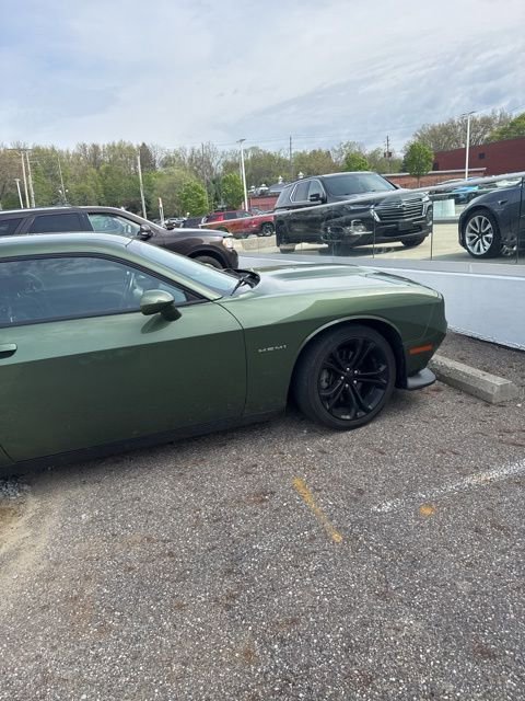Used 2022 Dodge Challenger R/T RWD image 7