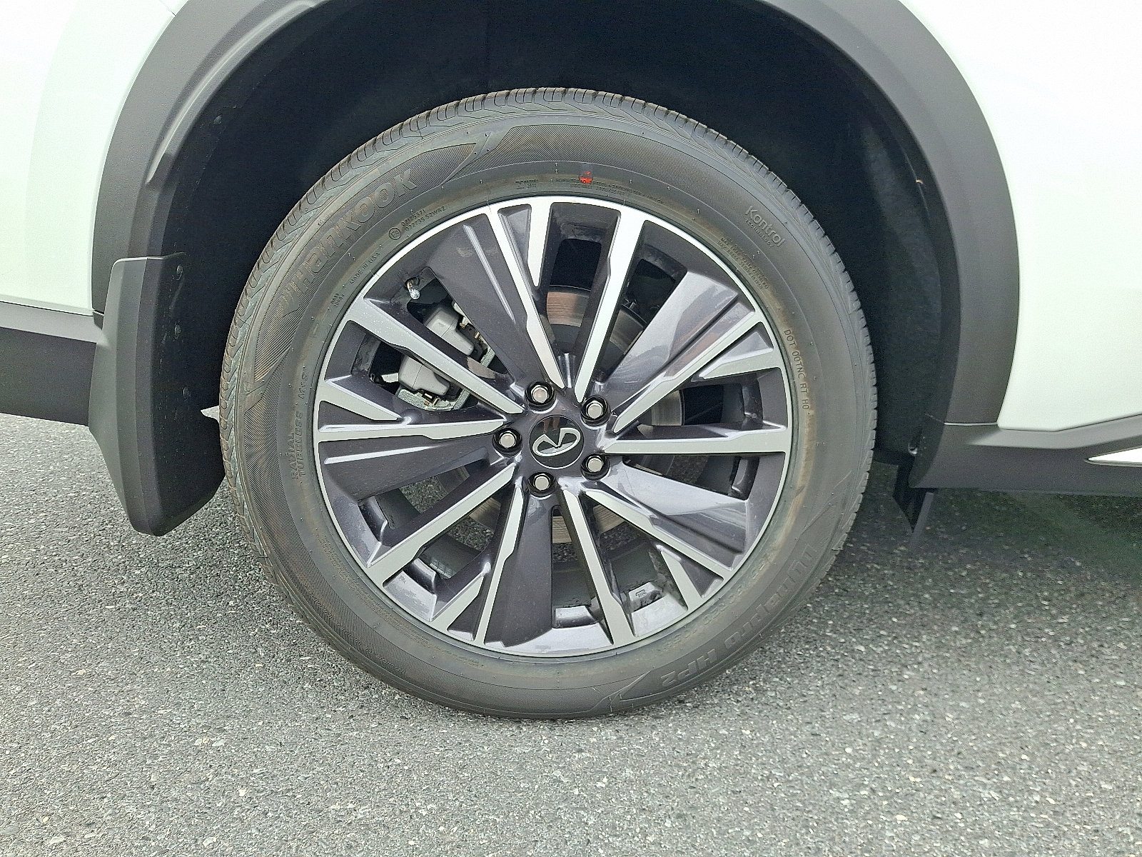 New 2026 INFINITI QX60 Luxe w/ Cargo Package image 5