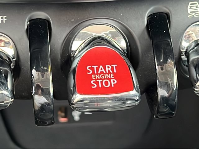 Used 2020 MINI Cooper S FWD image 33