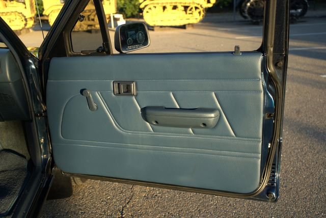 Used 1994 Toyota Pickup DX image 70