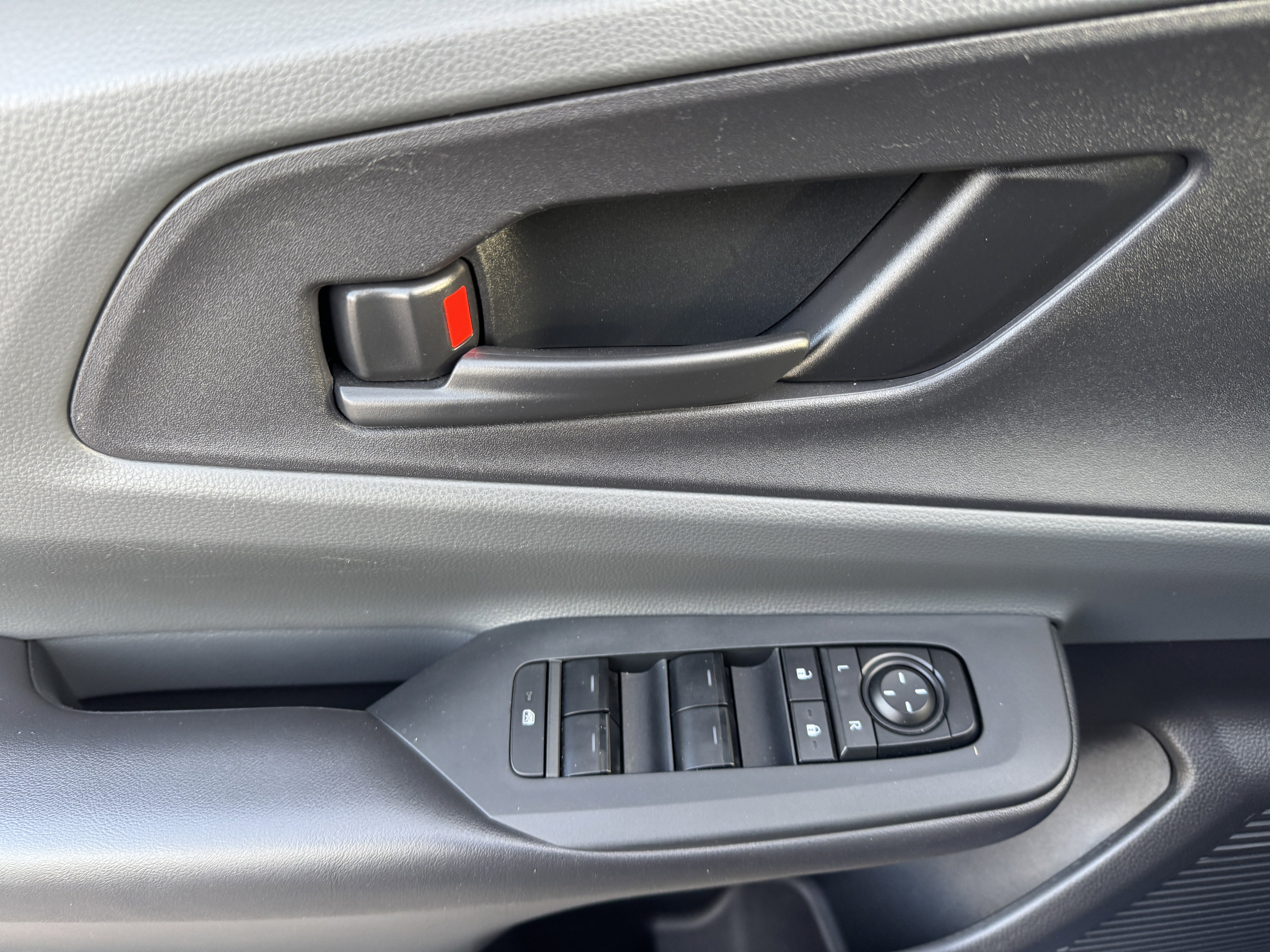 Used 2023 Toyota Prius LE image 9