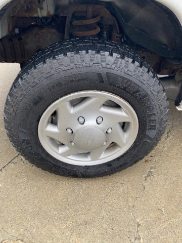 Used 2014 Ford E-150 and Econoline 150 image 17