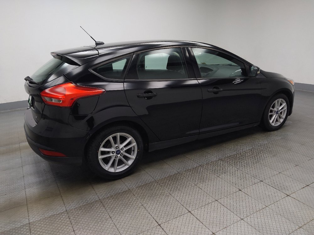 Used 2018 Ford Focus SE w/ Cold Weather Package FWD image 10