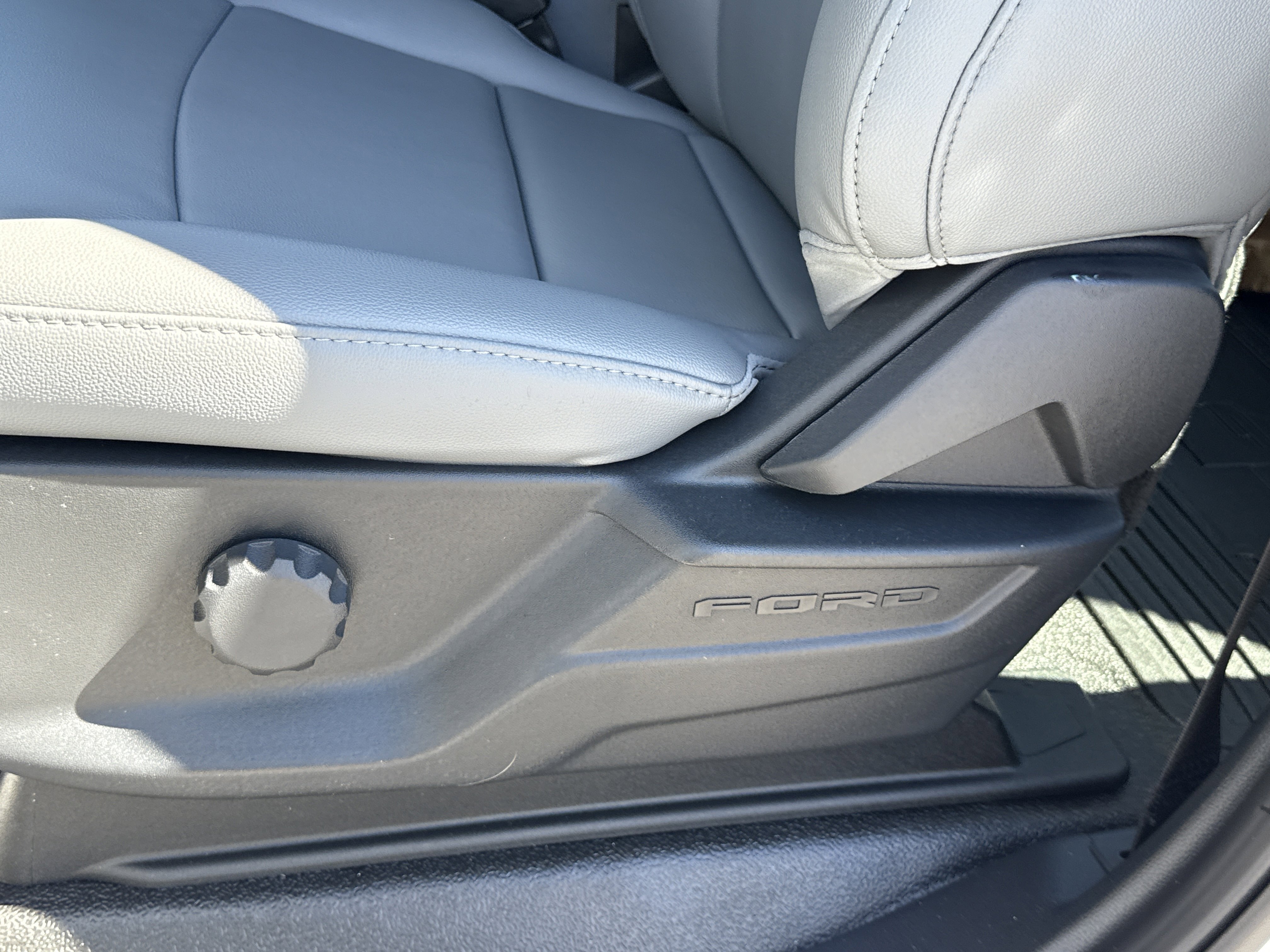 New 2026 Ford F550 4x4 Crew Cab Super Duty image 18