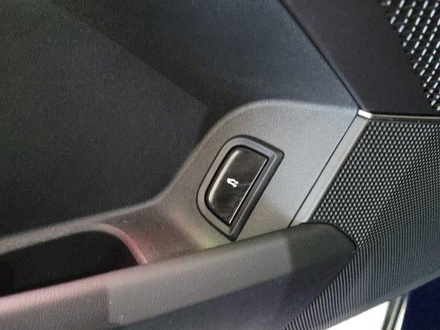 Certified 2024 Cadillac Lyriq Sport AWD/4WD image 18