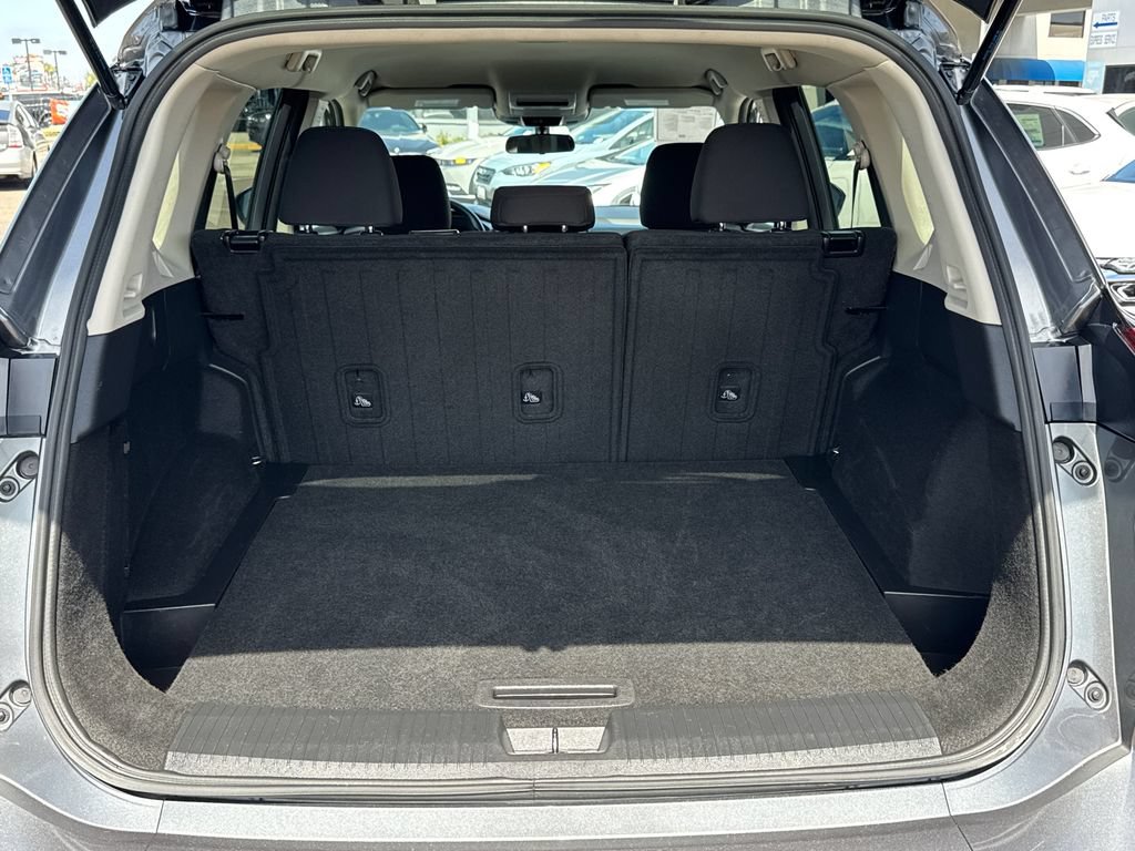 Used 2024 Nissan Rogue S FWD image 11