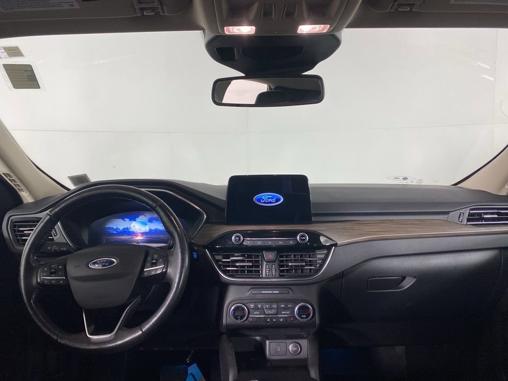 Used 2020 Ford Escape Titanium AWD/4WD image 29