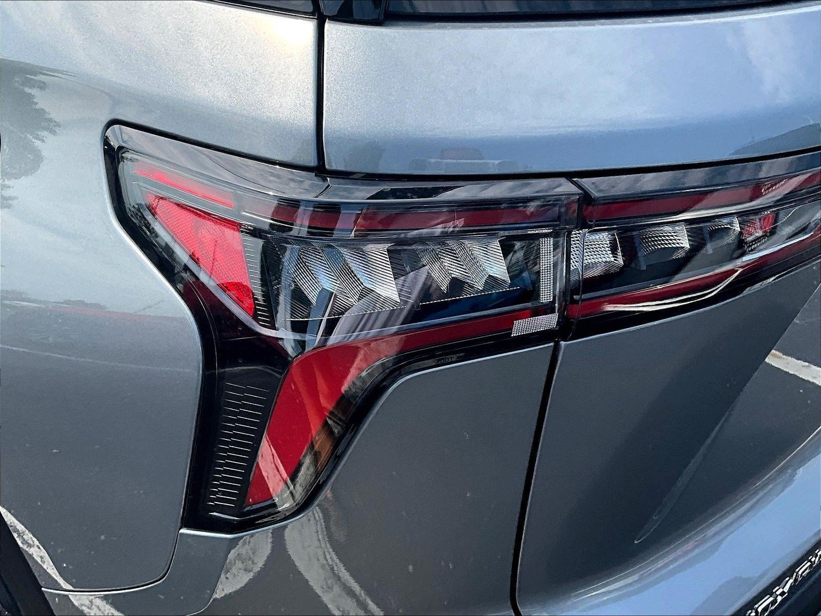 New 2027 Chevrolet Equinox LT w/ Safety and Technology Package AWD/4WD image 12