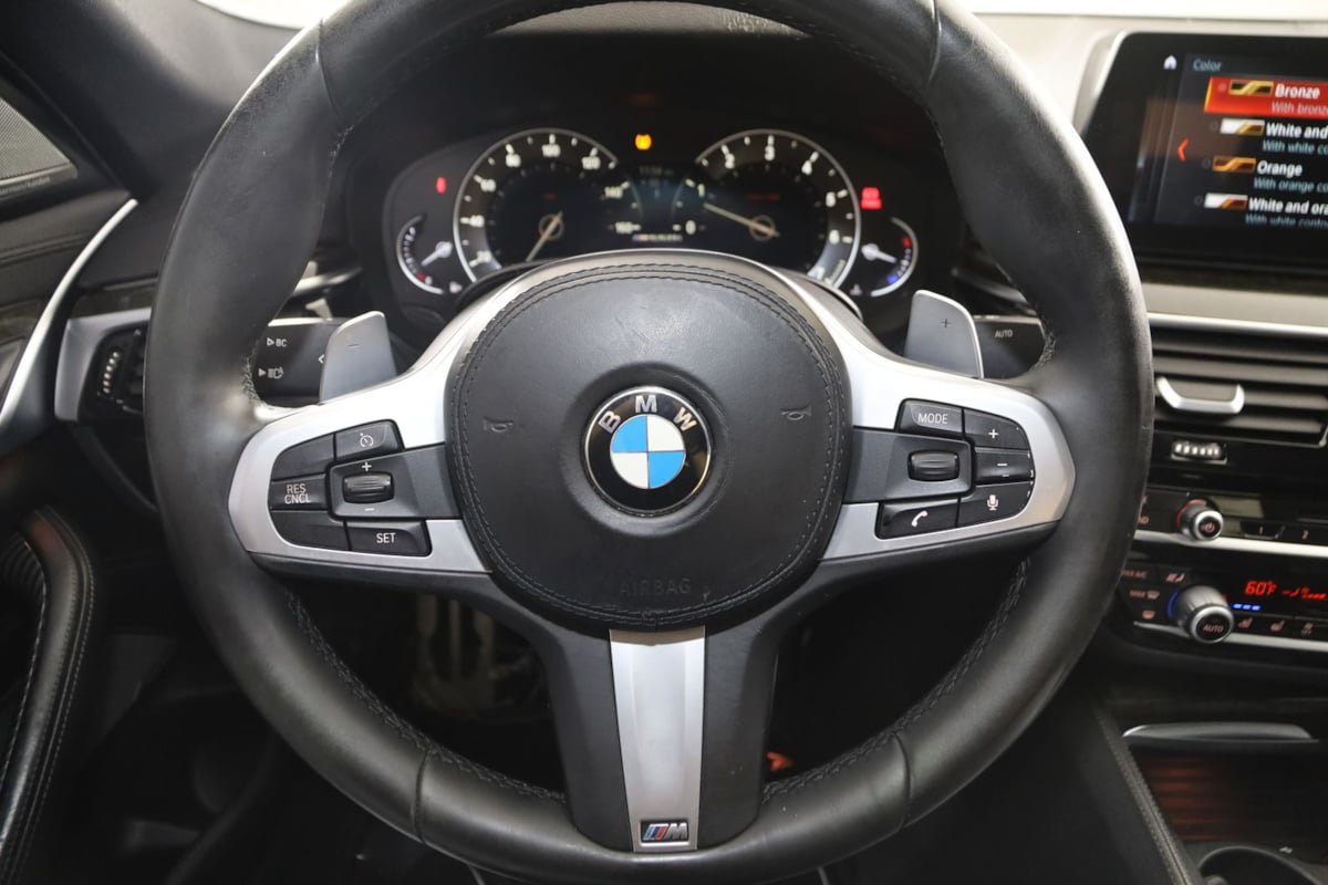 Used 2018 BMW M550i xDrive AWD/4WD image 39