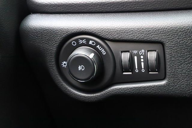 New 2026 Chrysler Pacifica Limited w/ S Appearance Package image 38