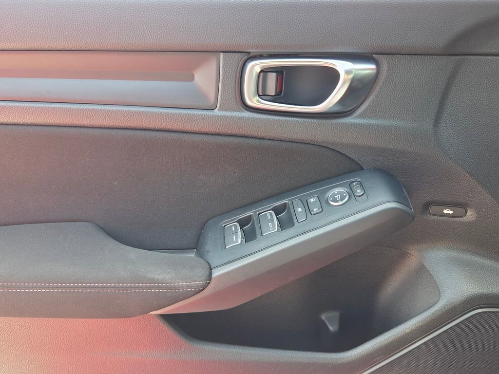 Certified 2025 Honda Civic Sport image 30