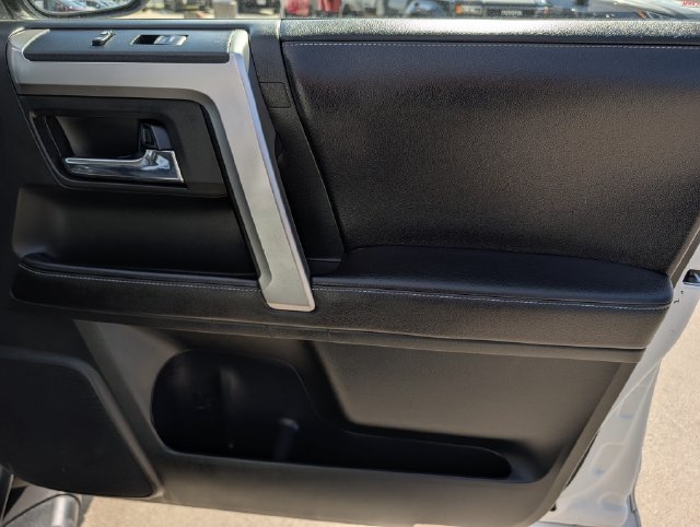 Used 2017 Toyota 4Runner SR5 Premium RWD image 34