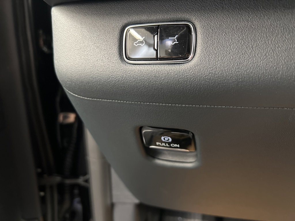 New 2026 Lincoln Navigator Reserve w/ Jet Appearance Package image 25