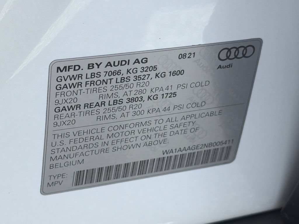 Used 2022 Audi e-tron Premium AWD/4WD image 35