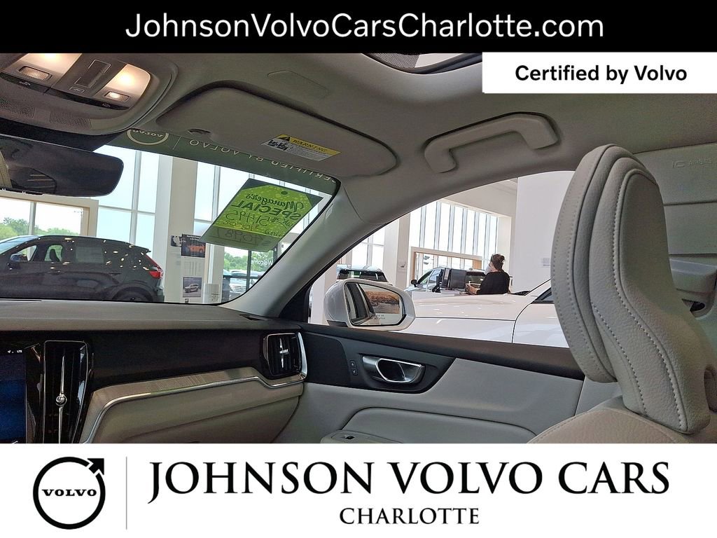 Certified 2025 Volvo V60 B5 Cross Country Plus AWD/4WD image 11