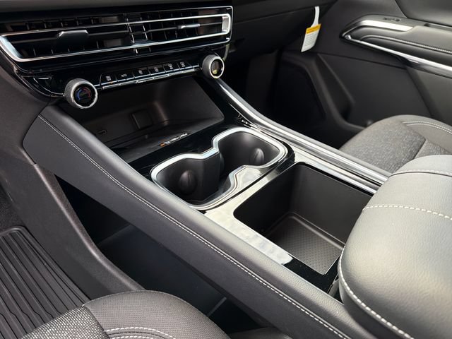 New 2026 Chevrolet Traverse LT w/ Midnight/Sport Edition FWD image 26