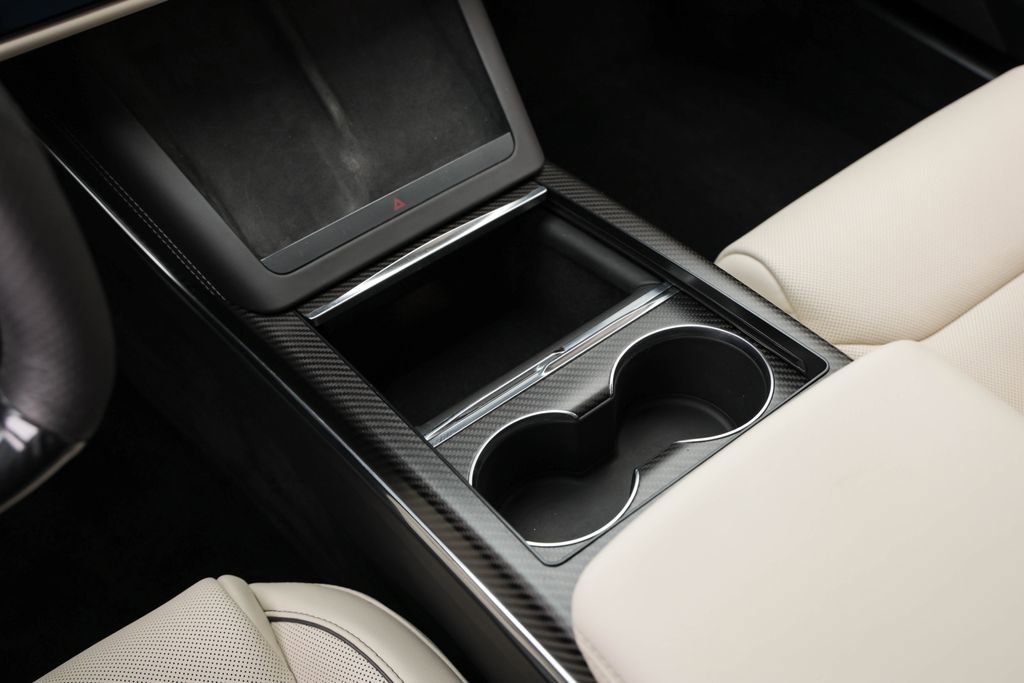 Used 2022 Tesla Model S Plaid image 8