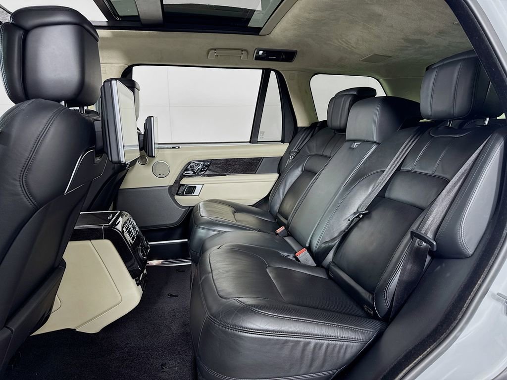 Used 2018 Land Rover Range Rover Long Wheelbase Autobiography image 31