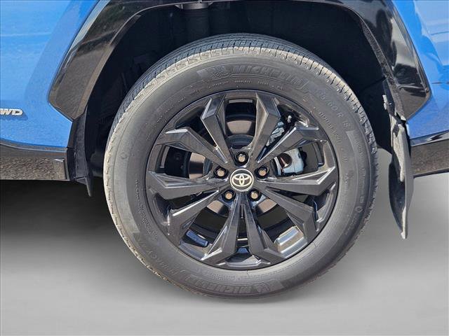Used 2023 Toyota RAV4 XSE w/ XSE Grade Weather Package image 4