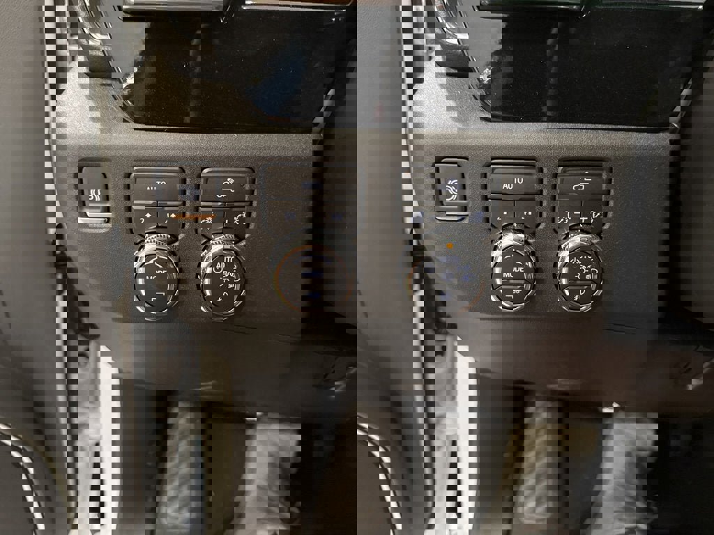 New 2025 GMC Sierra 1500 Elevation image 30