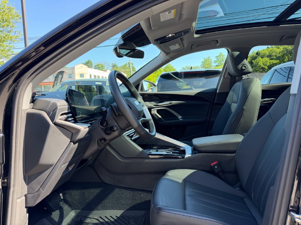 Used 2025 Audi Q5 Premium w/ Convenience Package AWD/4WD image 18
