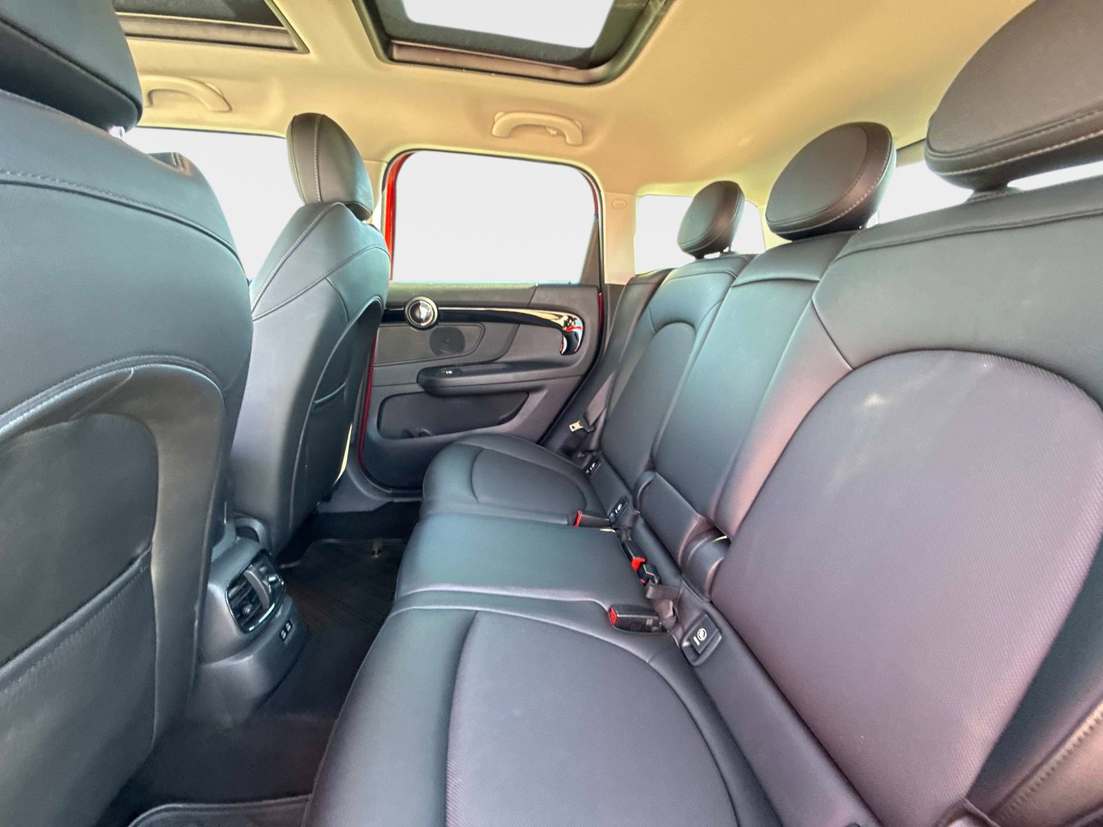 Used 2022 MINI Cooper Countryman S w/ Storage Package image 15