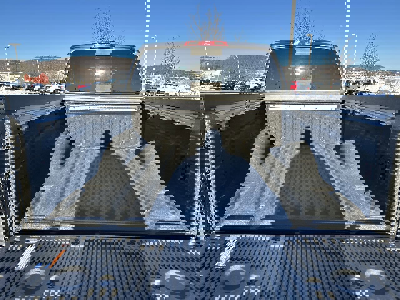 Used 2025 Nissan Frontier PRO-4X w/ Pro Convenience Package image 9