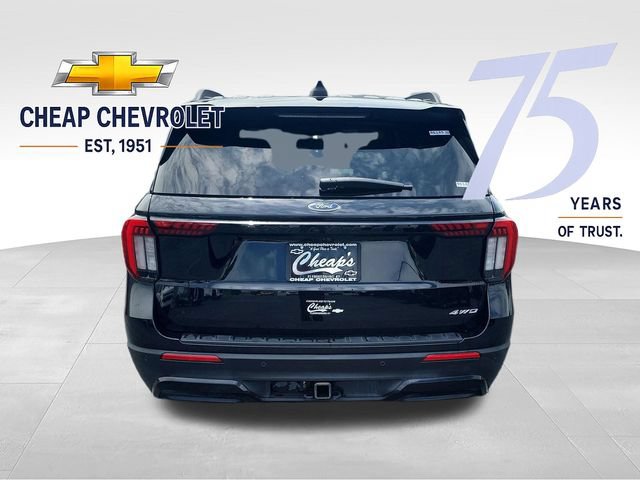 Used 2025 Ford Explorer ST-Line AWD/4WD image 4
