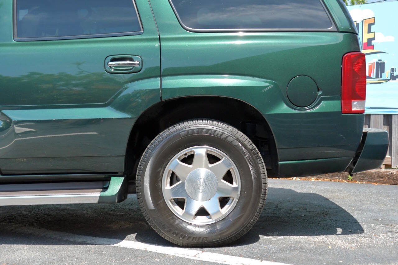 Used 2002 Cadillac Escalade AWD image 9