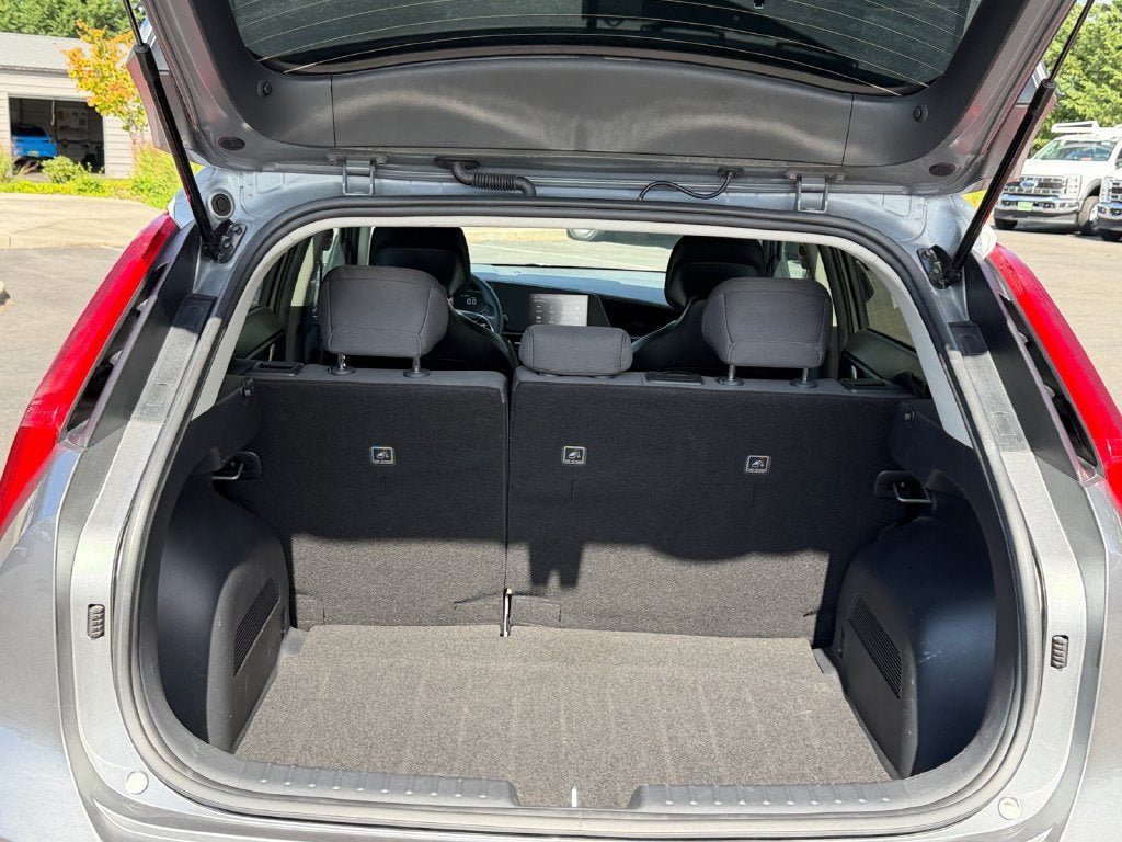 Used 2025 Kia Niro LX FWD image 22