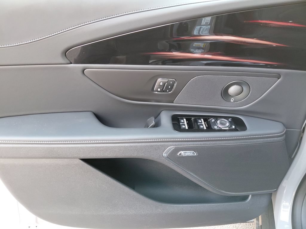 New 2026 Lincoln Nautilus Premier w/ Equipment Group 102A AWD/4WD image 12