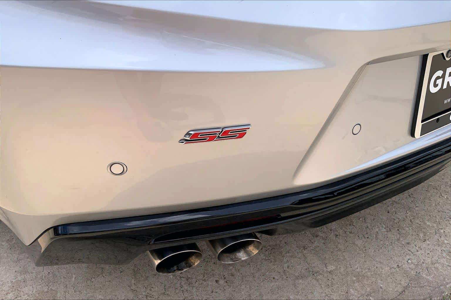 Used 2017 Chevrolet Camaro SS RWD image 30