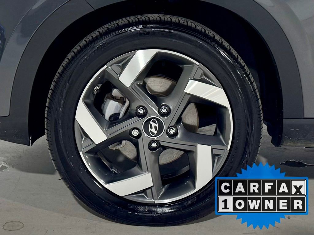 Used 2024 Hyundai Venue SEL image 30