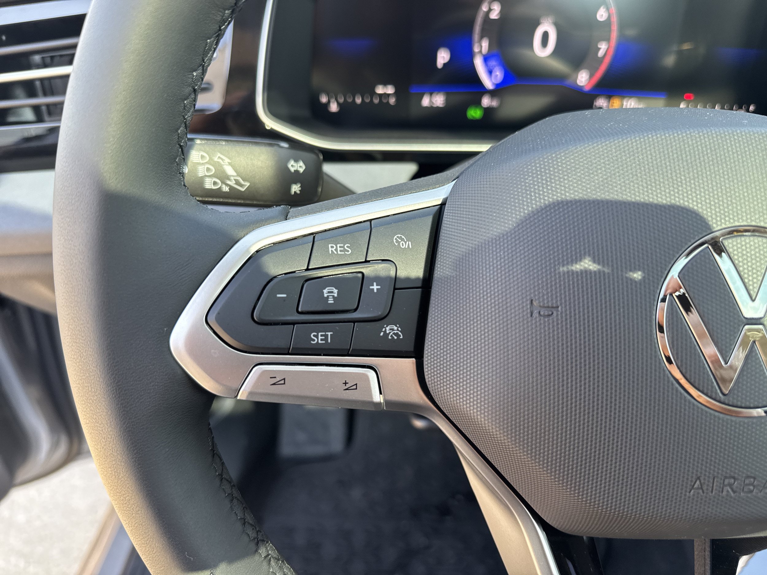 New 2026 Volkswagen Jetta SE FWD image 14
