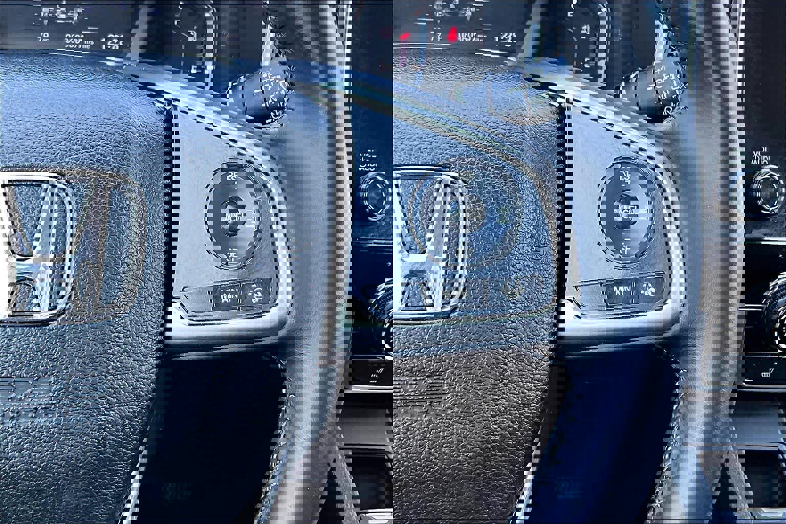 Used 2018 Honda CR-V EX-L image 25